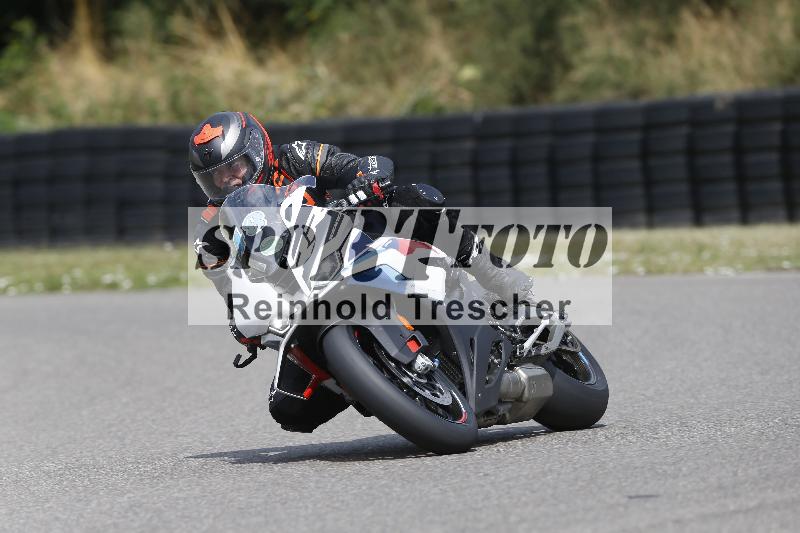/30 23.06.2025 Get Faster Caremotion ADR/Rider Academy gruen/48